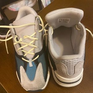 Kids Yezzy Wave Runner